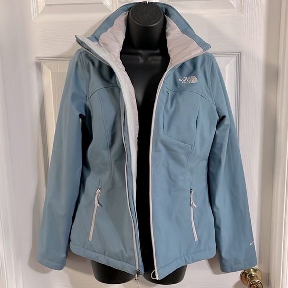 The North Face baby blue hooded jacket,size small. - Picture 4 of 14
